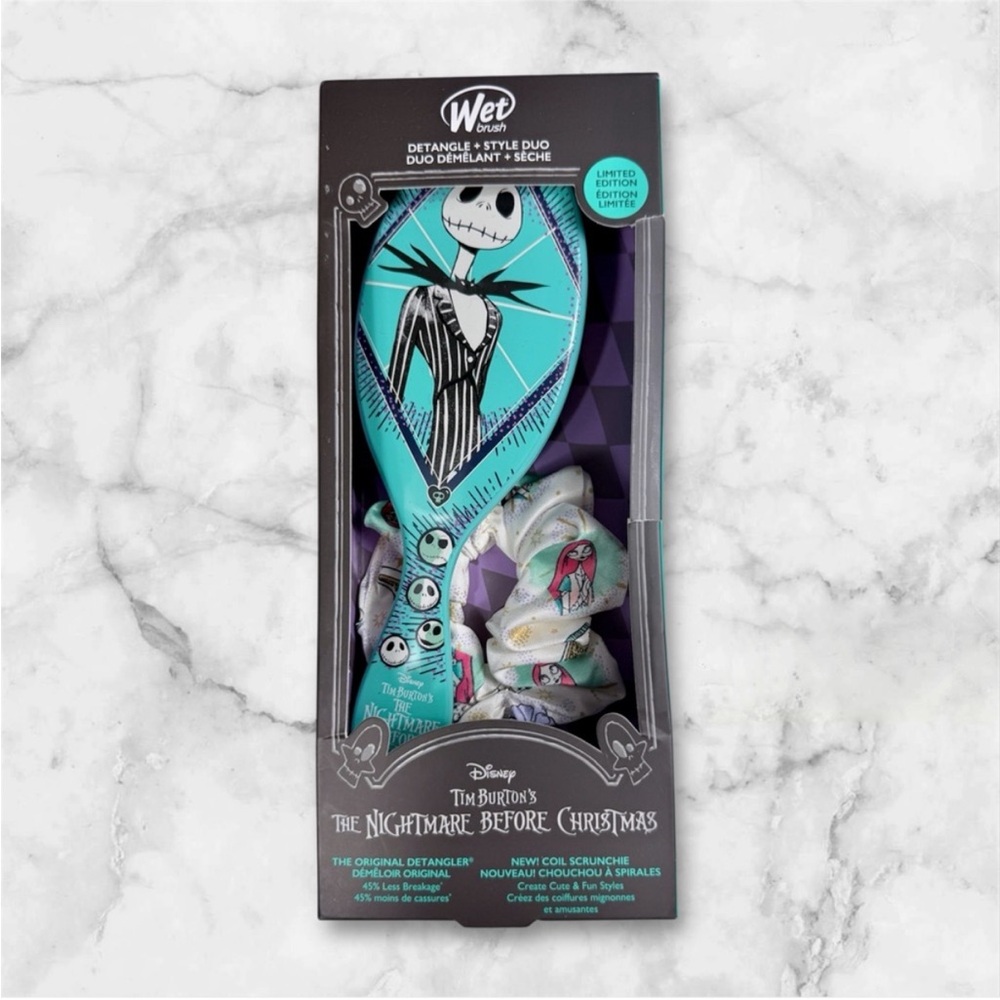 Wetbrush Nightmare Before Christmas limited edition brush/scrunchie style duo